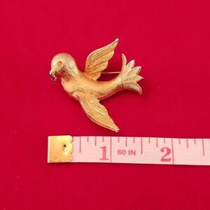 Vintage Signed MYLU Gold Plated Bird Brooch Pin